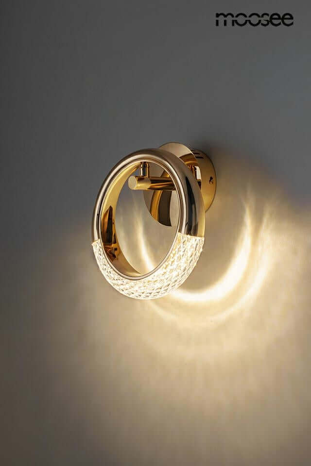 Nástenná lampa Helios zlatá