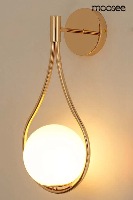 11. Nástenná lampa Roma zlatá