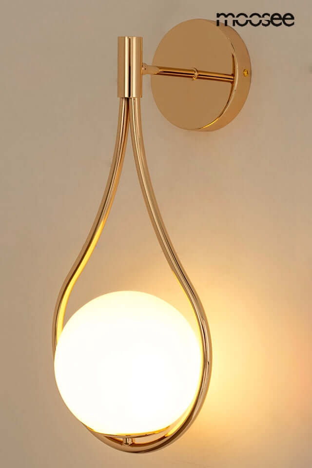 11. Nástenná lampa Roma zlatá