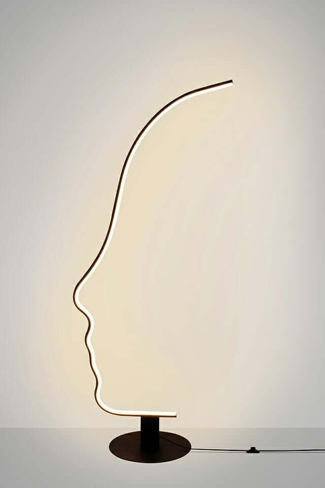 Stojacia lampa Face Floor čierna