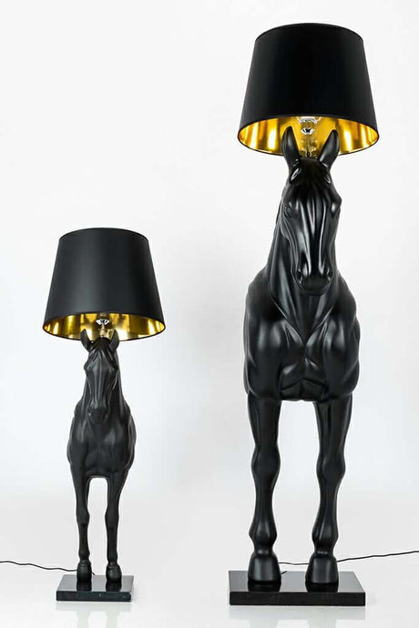 Stojaca lampa GOAT Horse Stand S čierna – sklolaminát