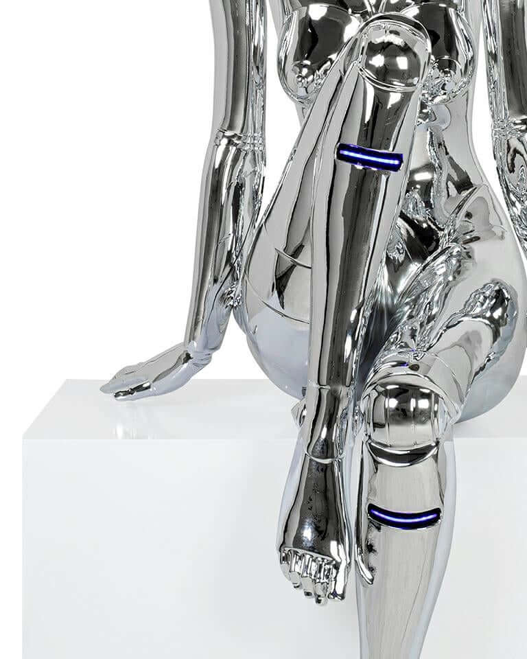 Socha / stojaca lampa Cyber ​​​​Woman