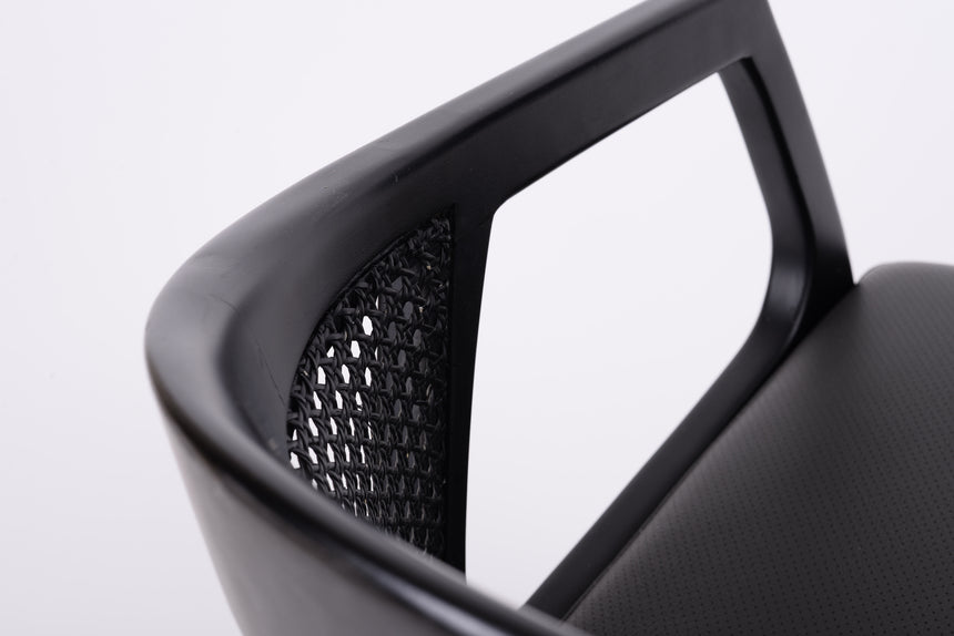 Jedálenská stolička Luxor - voliteľné čalúnenie/morenie 