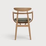 Čalúnená stolička B-4101, zobrazená včera