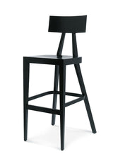 Drevená Akka BST-0336 – moderná cateringová barová stolička