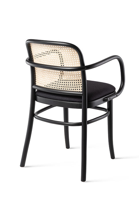 Drevená reštauračná stolička 811 B-811/1