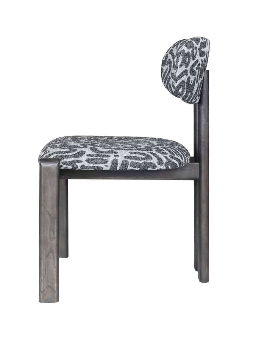 Stolička Mira, dostupná vo viacerých farbách