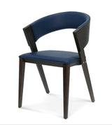 Drevená útulná reštauračná stolička B-1404