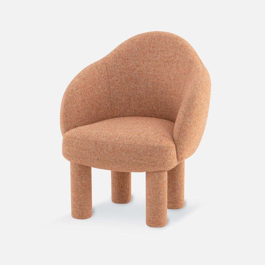 Dumbo – profesionálna stolička, dostupná vo viacerých farbách