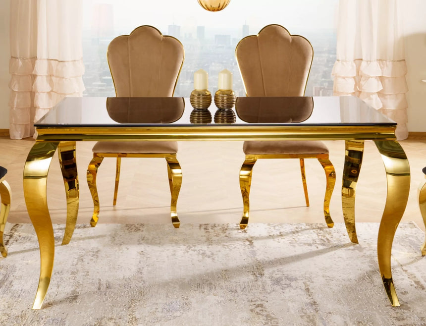 Jedálenský stôl princa III.