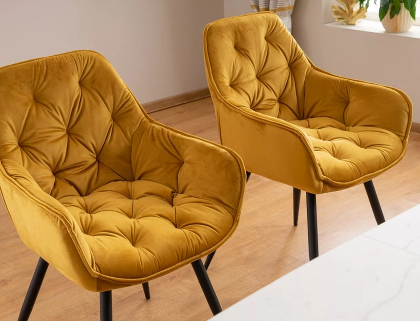 Zamatová stolička z čerešne III.