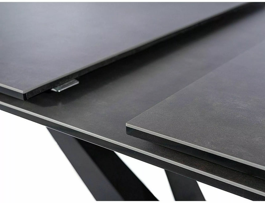 Keramický jedálenský stôl Sorento