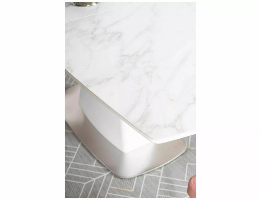 Jedálenský stôl Saturn II