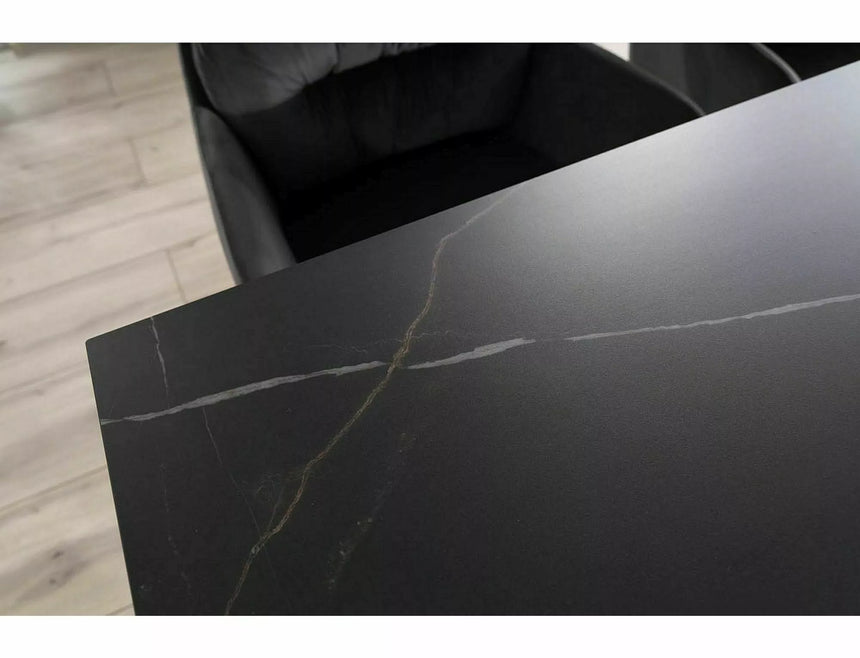 Keramický jedálenský stôl Salvadore