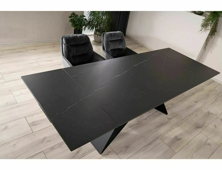 Keramický jedálenský stôl Salvadore