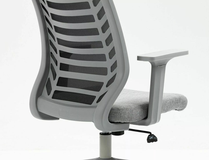 Kancelárska stolička Q-320 I.