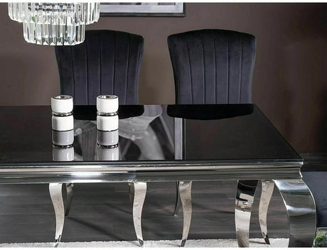 Jedálenský stôl princa I.