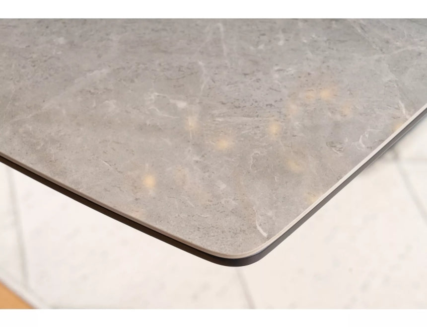 Jedálenský stôl z keramického materiálu Cortez