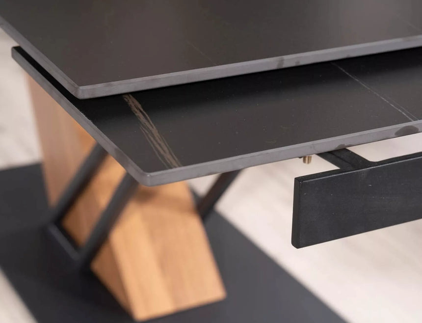 Jedálenský stôl Genesis