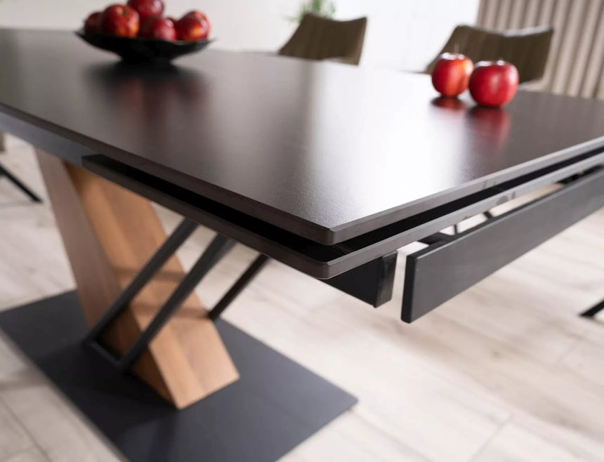 Jedálenský stôl Genesis