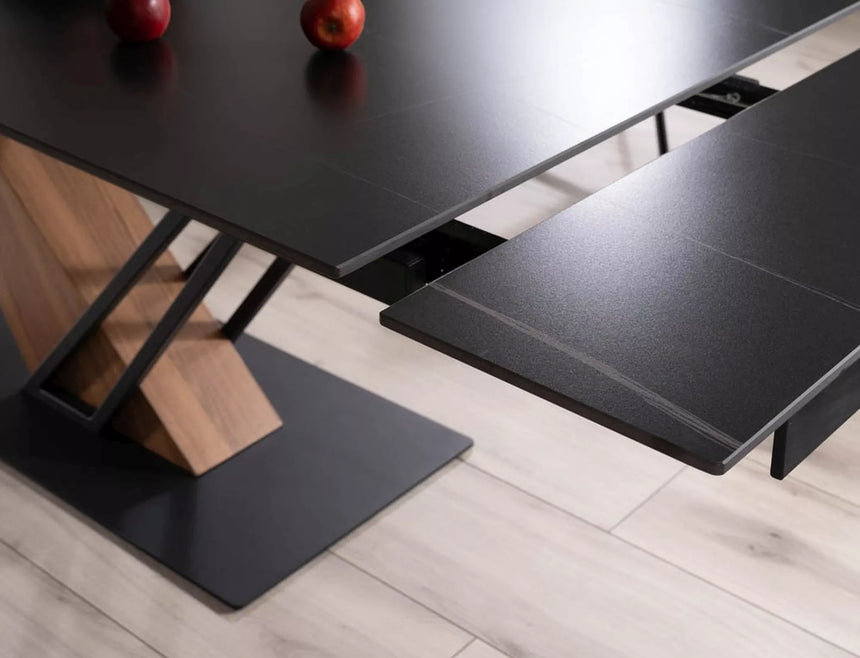 Jedálenský stôl Genesis