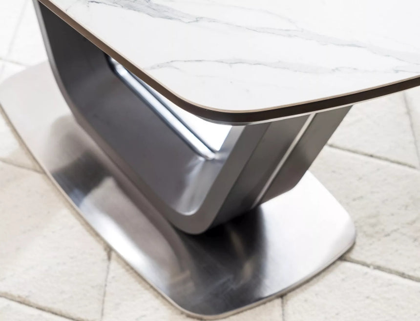 Jedálenský stôl Armani s keramickým obložením I.