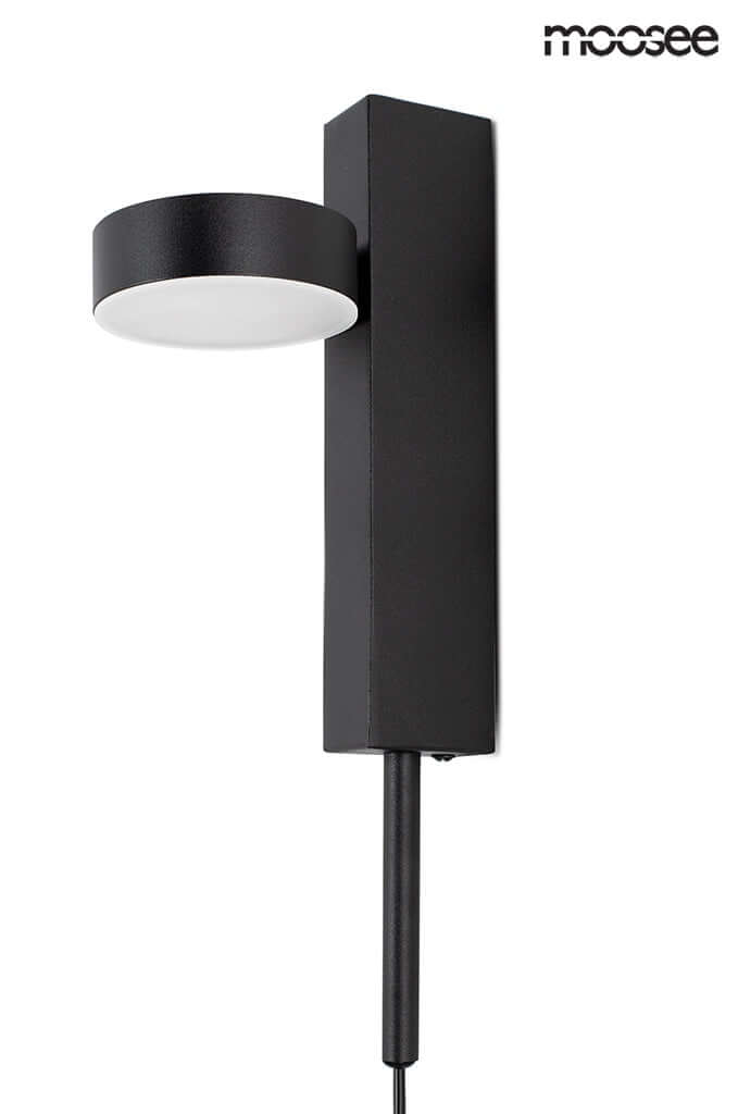 14. Nástenná lampa Clarid čierna