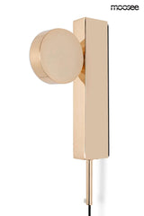 13. Nástenná lampa Clarid zlatá