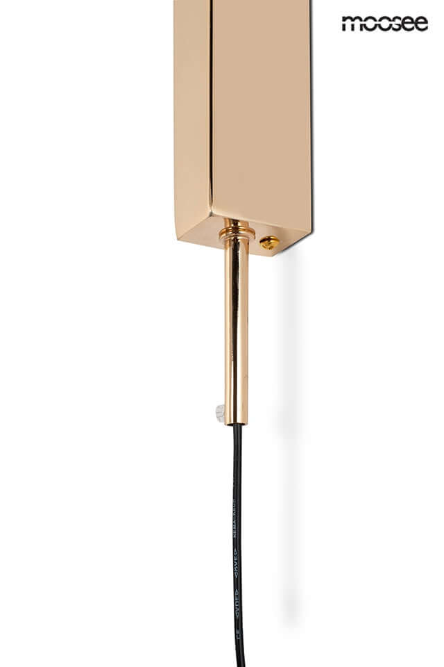 13. Nástenná lampa Clarid zlatá