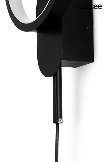 Nástenná lampa Como čierna