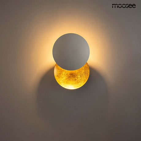 10. Nástenná lampa Eclise zlatá / biela