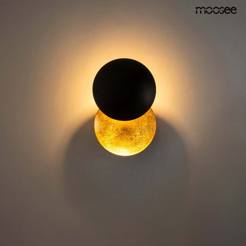 9. Nástenná lampa Eclise zlatá / čierna