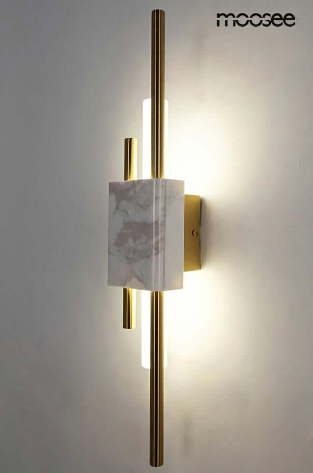 71. Nástenná lampa Evans biela/zlatá