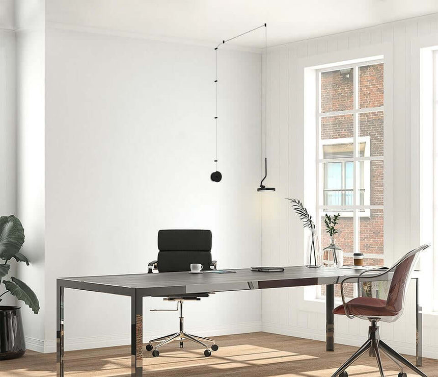 Plochá nástenná lampa čierna