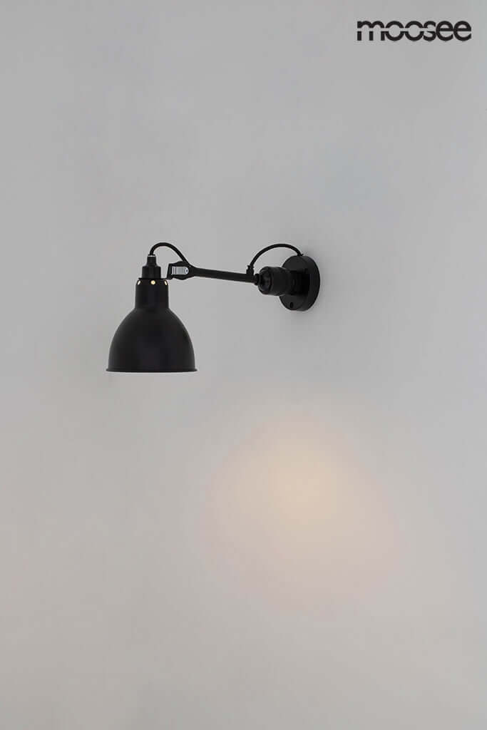 29. Nástenná lampa Frank čierna
