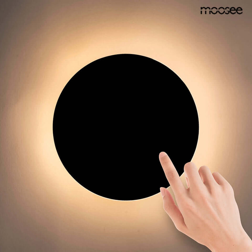 Nástenná lampa Shadow Sun 25 čierna