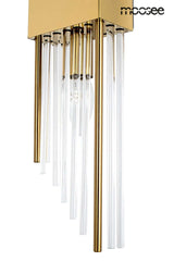 Šikmá nástenná lampa zlatá