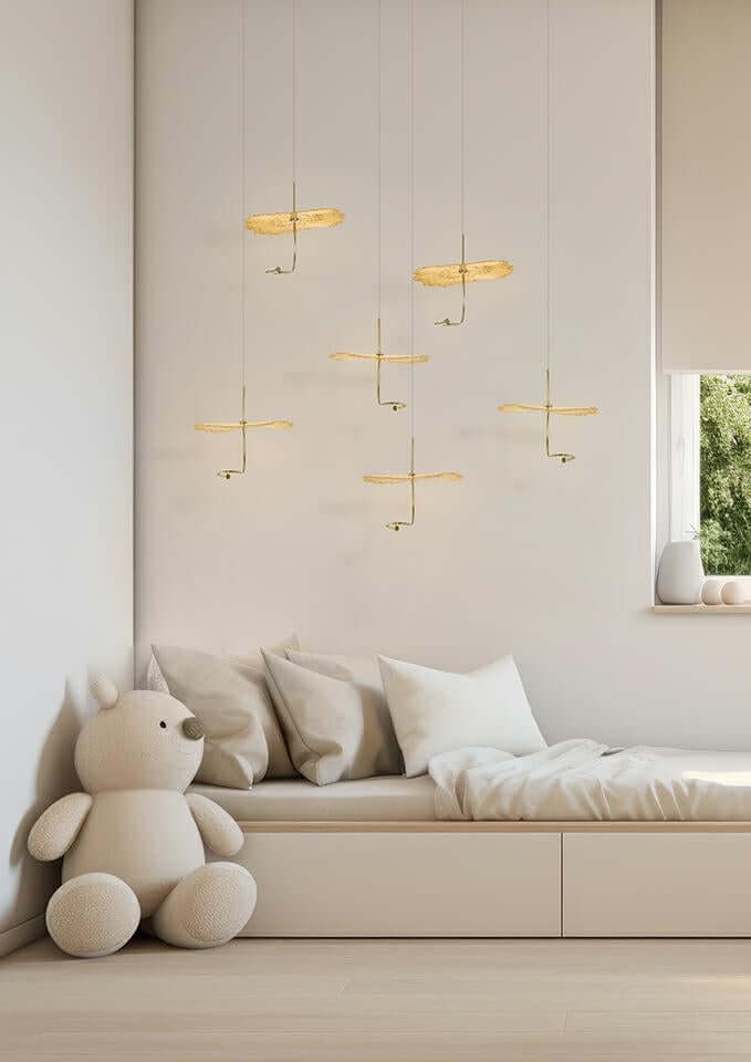 Závesná lampa Leaves zlatá