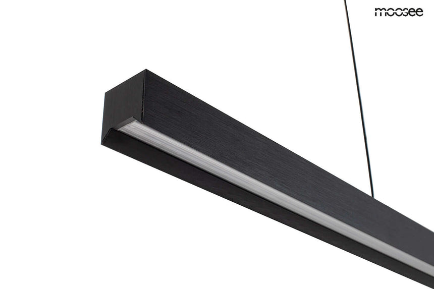 Závesná lampa Liner čierna