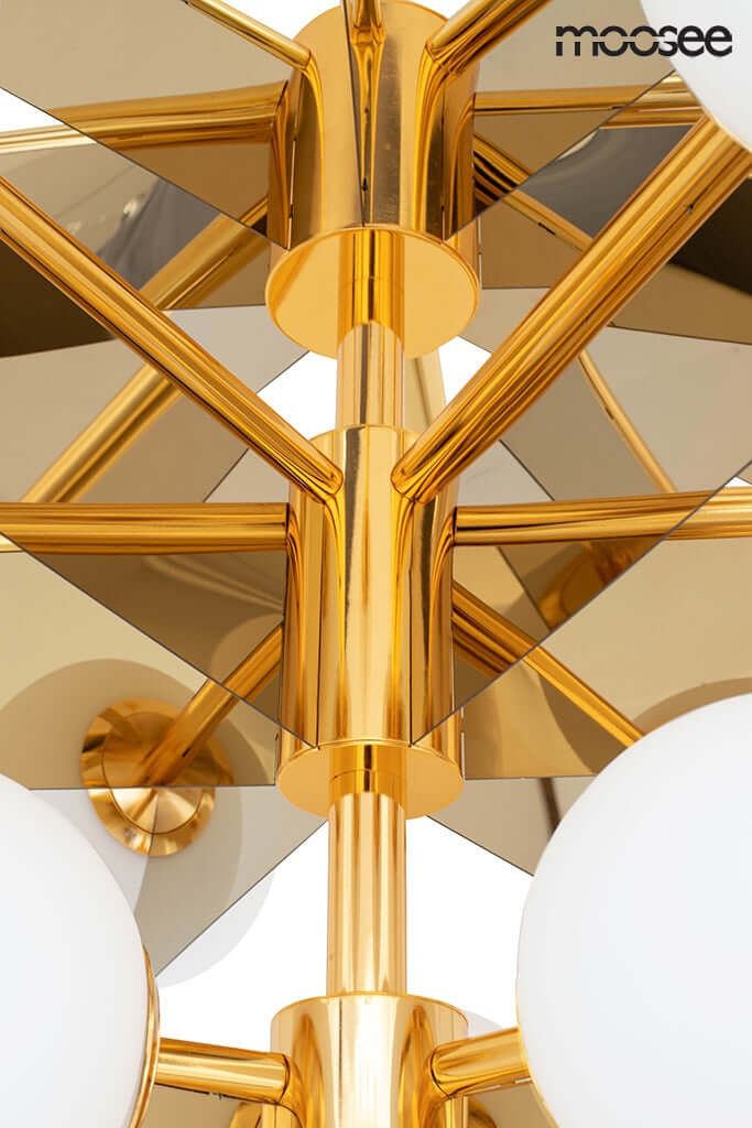 25. Závesná lampa Solei zlatá