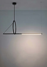 Závesná lampa čierna