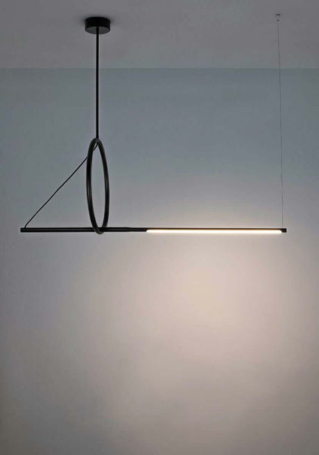 Závesná lampa čierna
