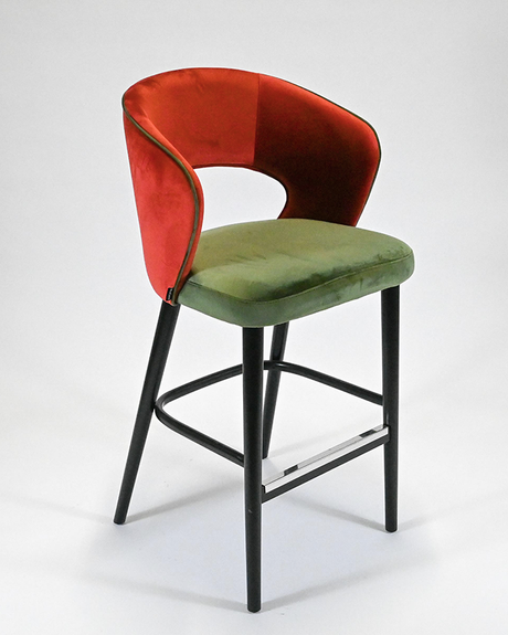 SIGMA II éttermi bárszék – professzionális kényelem és modern design