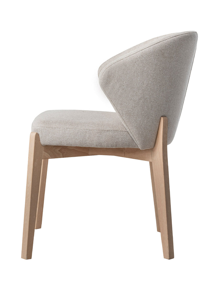 Stolička Viggo, dostupná vo viacerých farbách